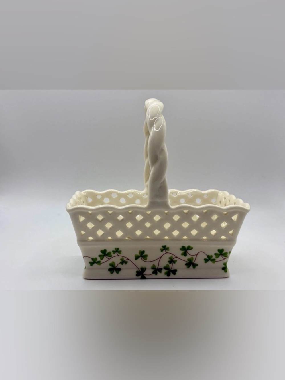 Vintage Shannon Ireland Shamrock Basket Porcelain Lattice Handle Clover